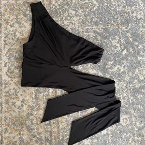 Black side tie crop top